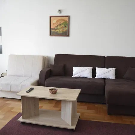 Apartman Pirot Lejlighed