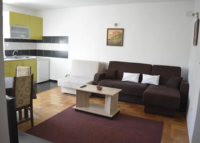 Apartman Pirot 아파트 피로트