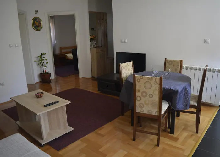 아파트 Apartman Pirot