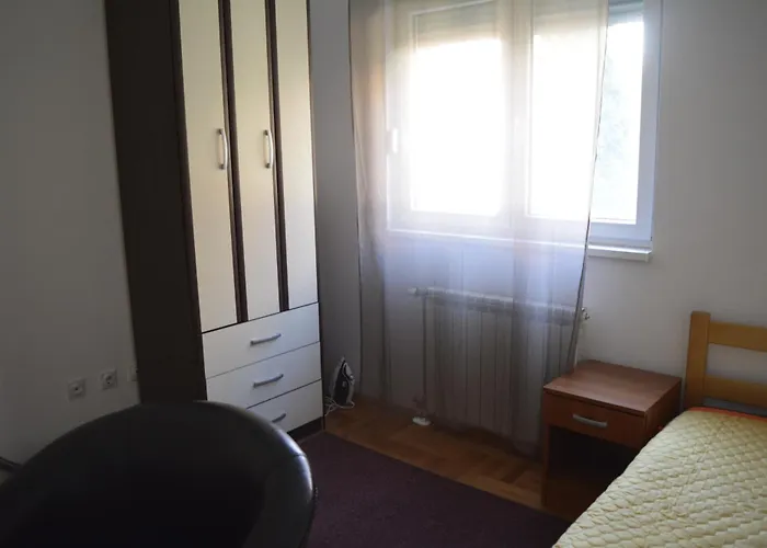 Apartman Pirot 아파트 피로트